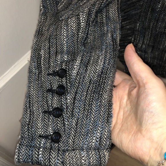 Super Stylish Horny Toad Hoodie for winter or snow size Med - Picture 4 of 6